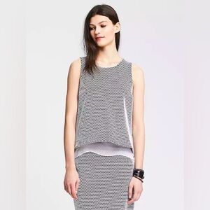 Banana Republic Bonded Lace Layered Shell Size M